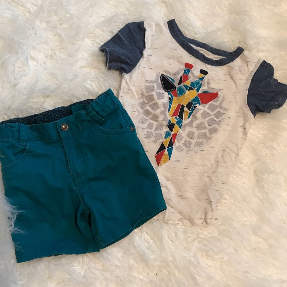 3T OSHKOSH Giraffe Short Sleeve Outfit!